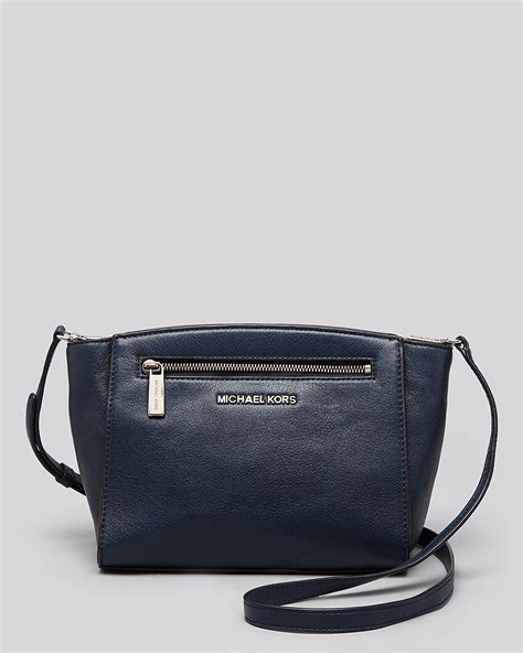 michael kors sophie medium messenger bag|Michael Kors Sophie Medium Messenger, Black .